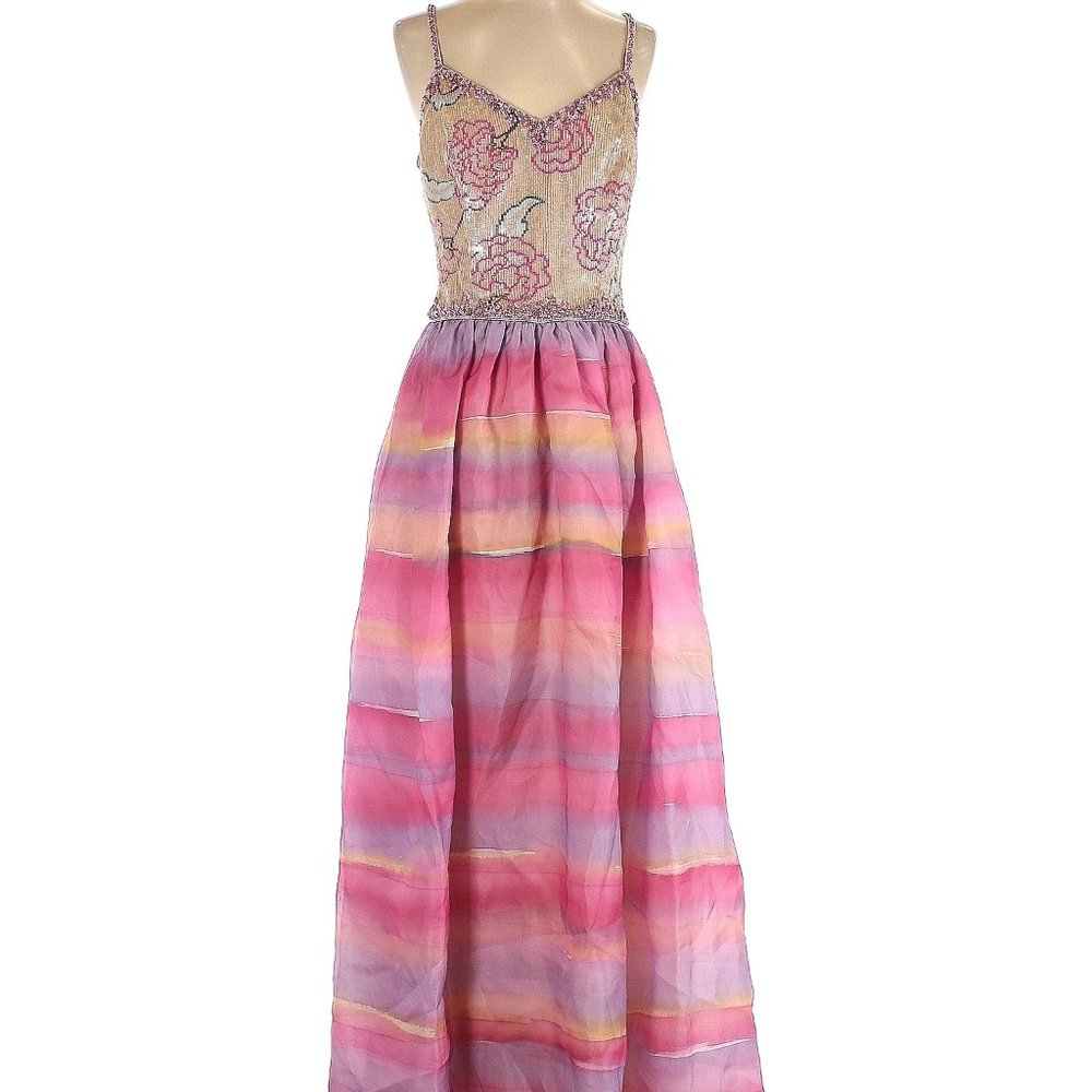Mary McFadden Couture
